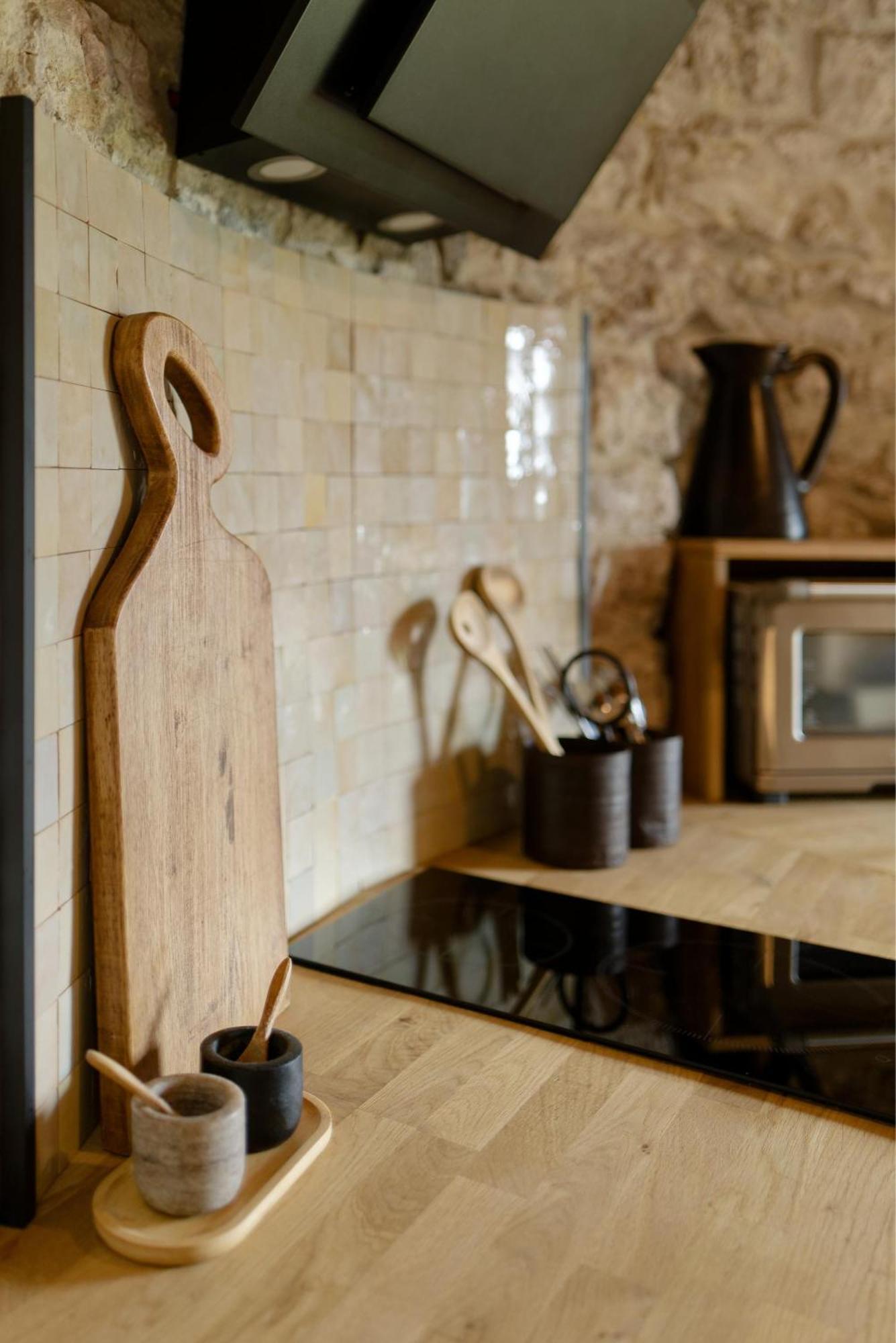 Enchanting Windmill Retreat Loubes-Bernac Exterior photo