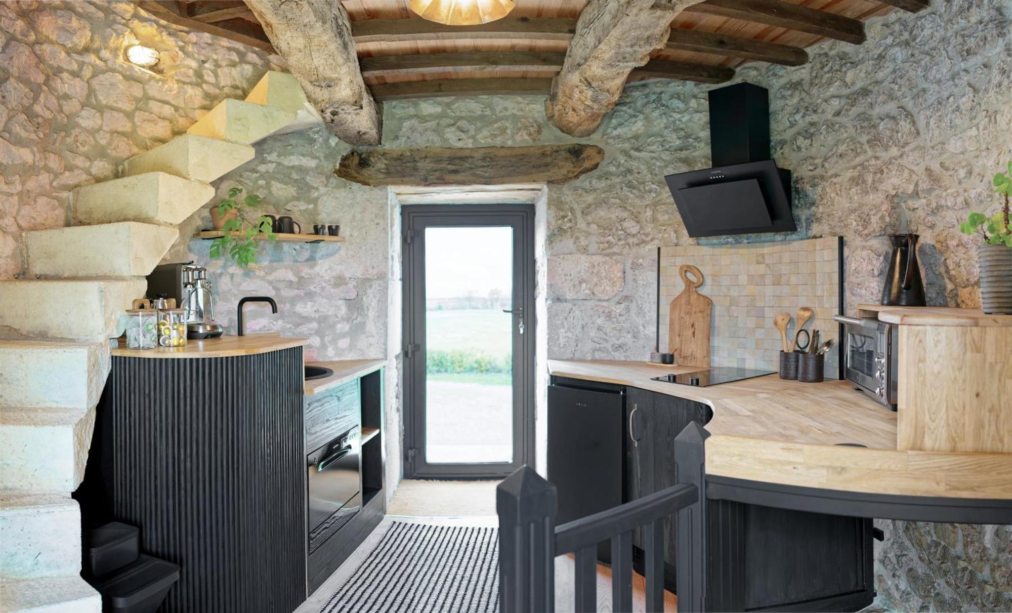 Enchanting Windmill Retreat Loubes-Bernac Exterior photo